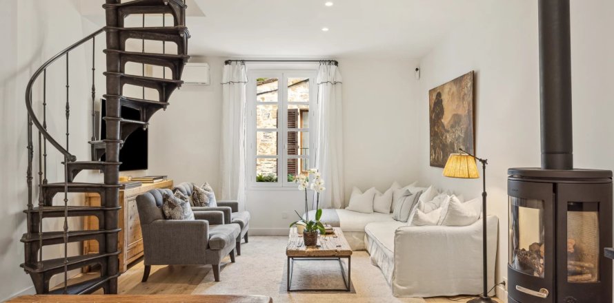 3 chambres House à Valbonne, France No. 68073