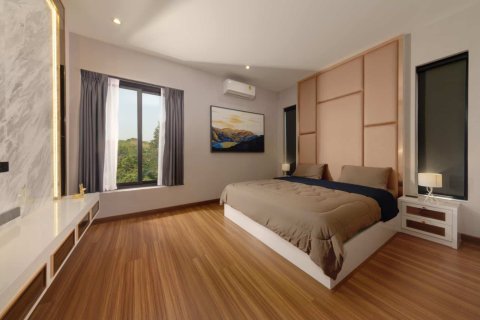4 bedrooms House in Chiang Mai, Thailand No. 97774 13