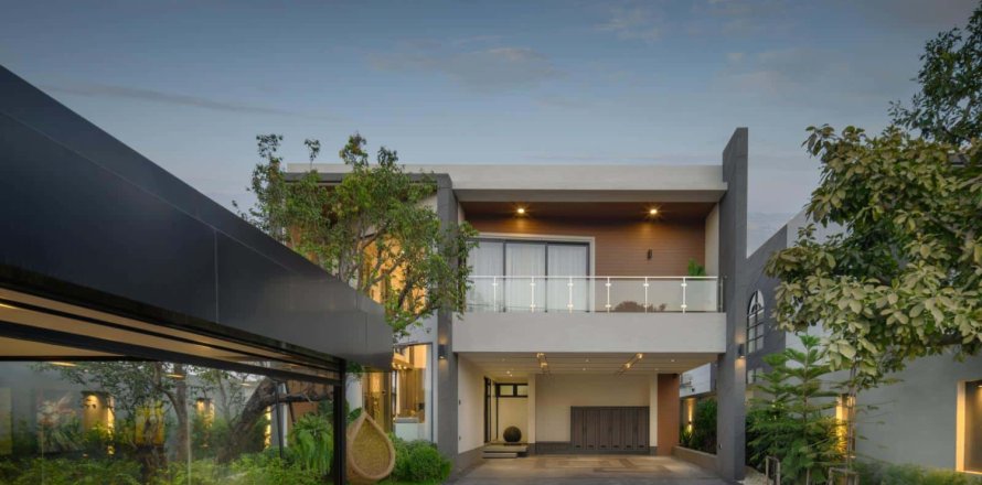 4 bedrooms House in Chiang Mai, Thailand No. 97774