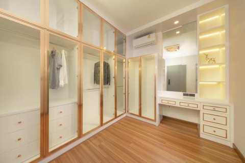 4 bedrooms House in Chiang Mai, Thailand No. 97774 14