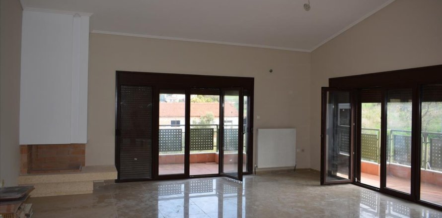 3 bedrooms Maisonette in Thessaloniki, Greece No. 109543