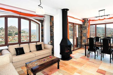 2 bedrooms Villa in Agios Nikolaos, Greece No. 108815 6