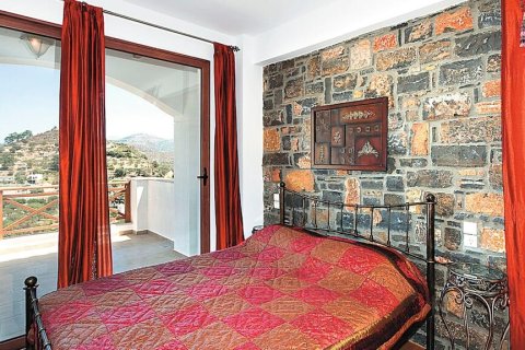 2 bedrooms Villa in Agios Nikolaos, Greece No. 108815 10
