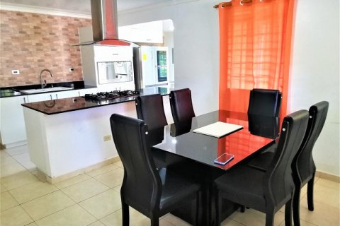 5 bedrooms House in Arraijan, Panama No. 125249 4