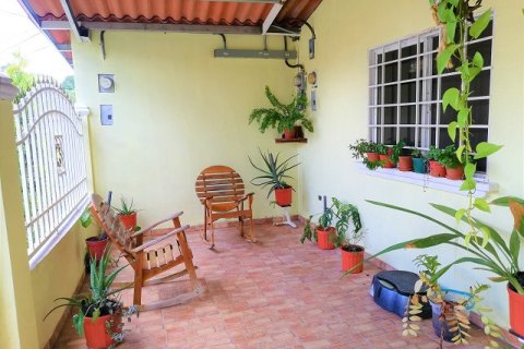 5 bedrooms House in Arraijan, Panama No. 125249 2