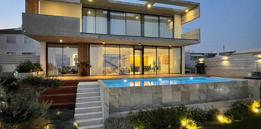 4 rooms Villa à Limassol, Cyprus No. 107062