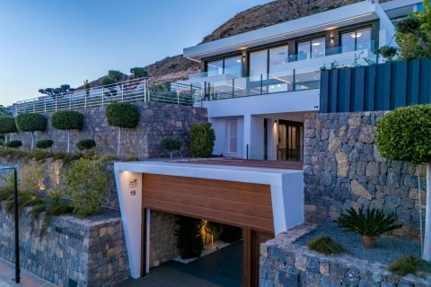 7 bedrooms Villa in Long Dinh, Vietnam No. 86145 2