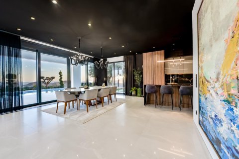 7 bedrooms Villa in Long Dinh, Vietnam No. 86145 10