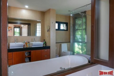 3 bedrooms Villa in Chalong, Thailand No. 98110 23