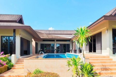 3 bedrooms Villa in Chalong, Thailand No. 98110 4