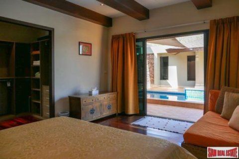 3 bedrooms Villa in Chalong, Thailand No. 98110 20