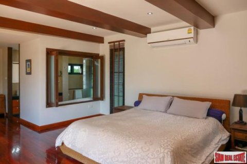 3 bedrooms Villa in Chalong, Thailand No. 98110 22