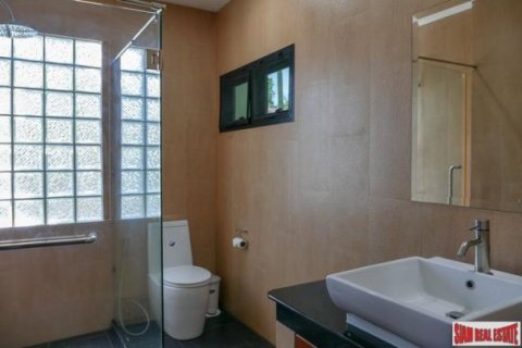 3 bedrooms Villa in Chalong, Thailand No. 98110 21