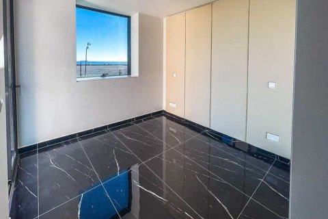 2 bedrooms Apartment in Larnaca, Cyprus No. 103655 14