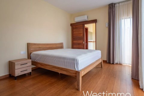 5 bedrooms Villa in Grande Riviere Noire, Mauritius No. 53460 7