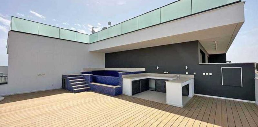 2 bedrooms Penthouse in Germasogeia, Cyprus No. 43536