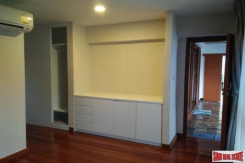 5 bedrooms House in Bangkok, Thailand No. 95908 10