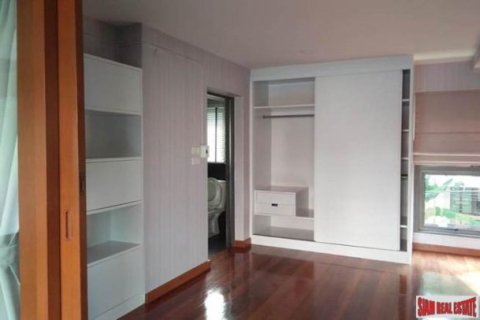 5 bedrooms House in Bangkok, Thailand No. 95908 14