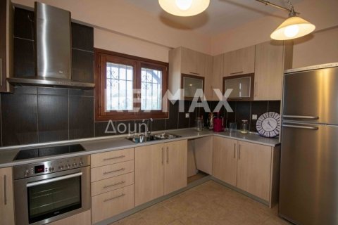 Дом с 6 спальнями в Магнисия, Греция №24293 17