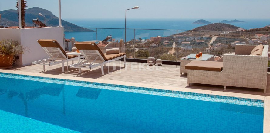 3 dormitorios Villa en Kas, Turkey No. 92665