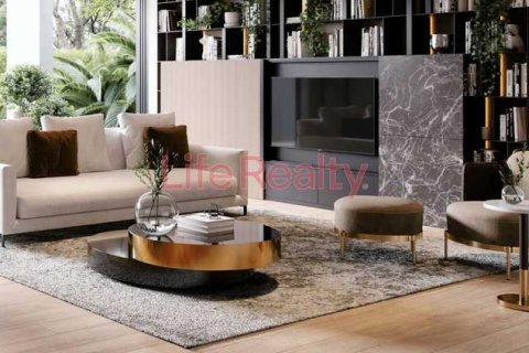 3 bedrooms Apartment in Limassol, Cyprus No. 102355 3