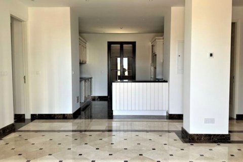 Квартира с 3 спальнями в Лимассол, Кипр №105447 2