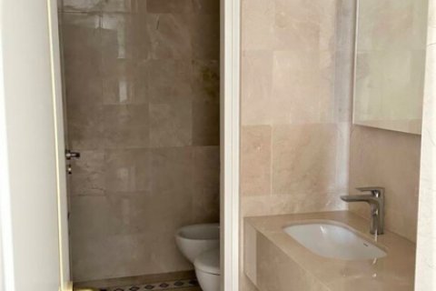 Квартира с 3 спальнями в Лимассол, Кипр №105447 12