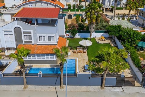 3 dormitorios Villa en Antalya, Turkey No. 128977