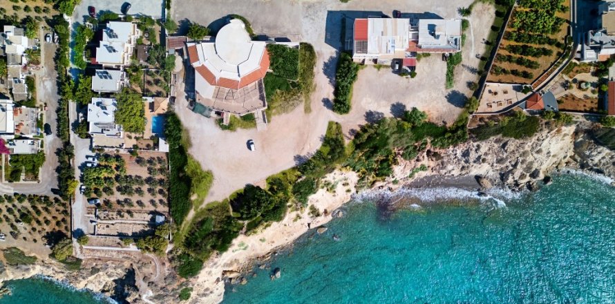 1040m² Business in Ierapetra, Greece No. 108587