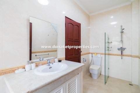 4 bedrooms House in Chiang Mai, Thailand No. 97927 11