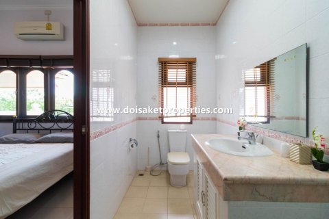 4 bedrooms House in Chiang Mai, Thailand No. 97927 13