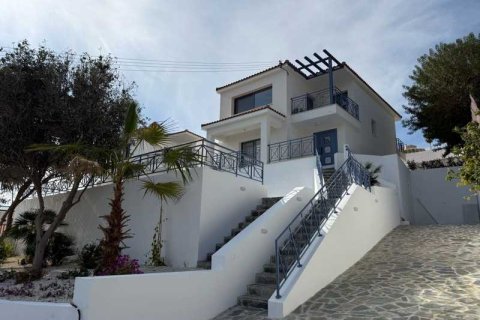 3 bedrooms House in Pegeia, Cyprus No. 81735 1