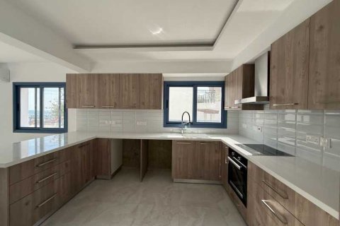 3 bedrooms House in Pegeia, Cyprus No. 81735 6