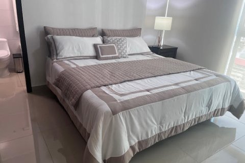 3 bedrooms Apartment in Panama City, Panama No. 75364 19