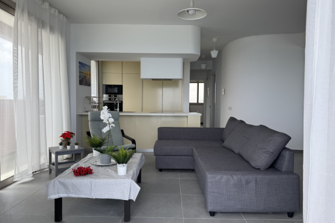 2 bedrooms Apartment in Larnaca, Cyprus No. 63753 6