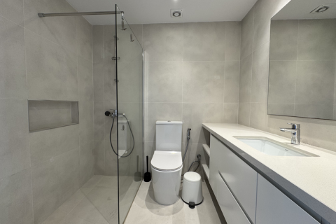 2 bedrooms Apartment in Larnaca, Cyprus No. 63753 8