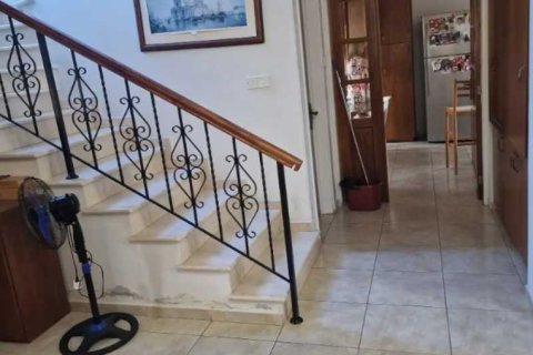 4 bedrooms House in Ypsonas, Cyprus No. 63222 9