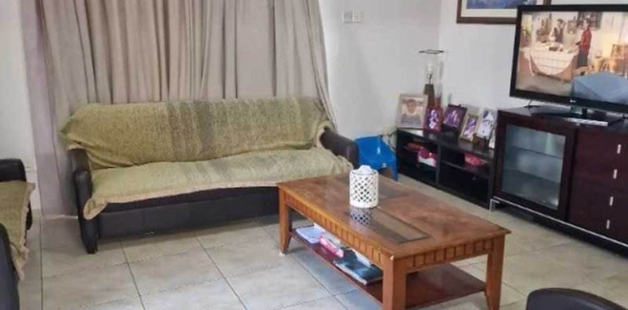 4 bedrooms House in Ypsonas, Cyprus No. 63222