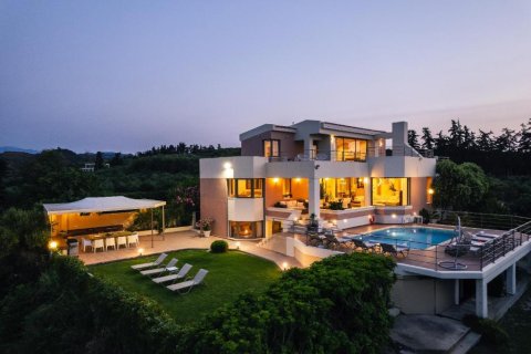 6 bedrooms Villa in Chania, Greece No. 23961 1