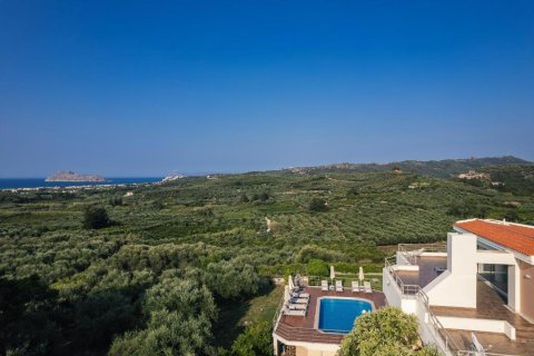 6 bedrooms Villa in Chania, Greece No. 23961 23