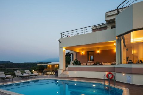 6 bedrooms Villa in Chania, Greece No. 23961 26
