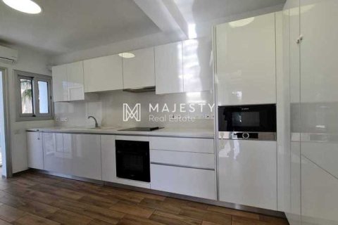 4 bedrooms Apartment in Mouttagiaka, Cyprus No. 32966 6