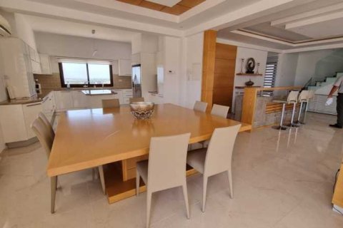 Вилла с 4 спальнями в Куклия, Кипр №84385 7