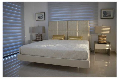 Вилла с 4 спальнями в Куклия, Кипр №84385 13