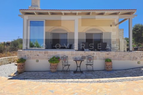 3 bedrooms Villa in Crete, Greece No. 64933 3