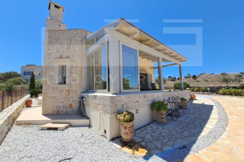 3 bedrooms Villa in Crete, Greece No. 64933 1
