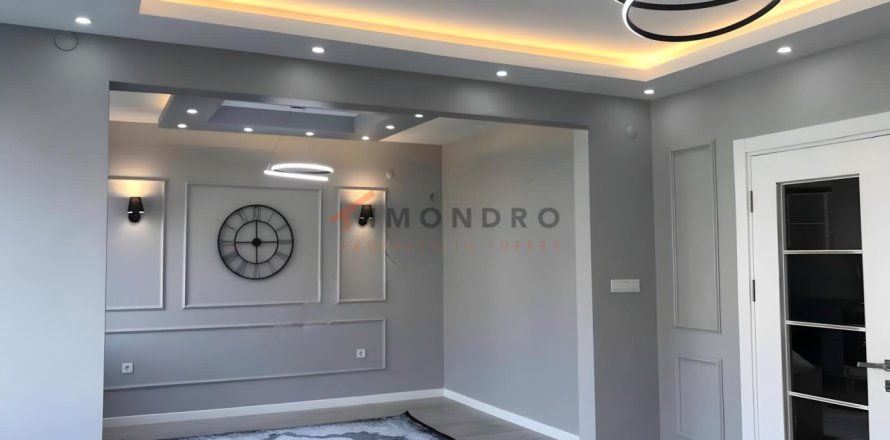 2 dormitorios Apartment en Fatih, Turkey No. 129062