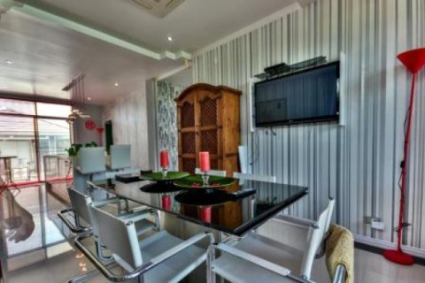 4 bedrooms Villa in Hua Hin, Thailand No. 95870 14