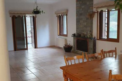 3 bedrooms House in Moniatis, Cyprus No. 84088 4