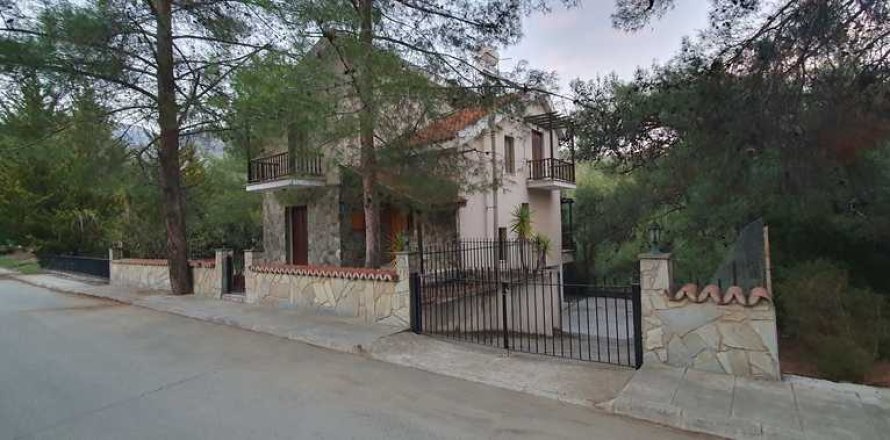 3 bedrooms House in Moniatis, Cyprus No. 84088